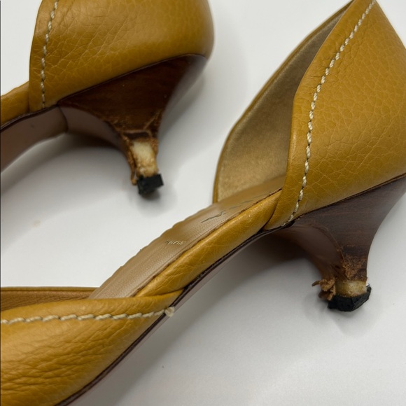 Prada Women's Light Brown D'Orsay Heels size 6.5 - Picture 12 of 13